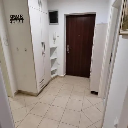 Mb Lux * Banja Luka